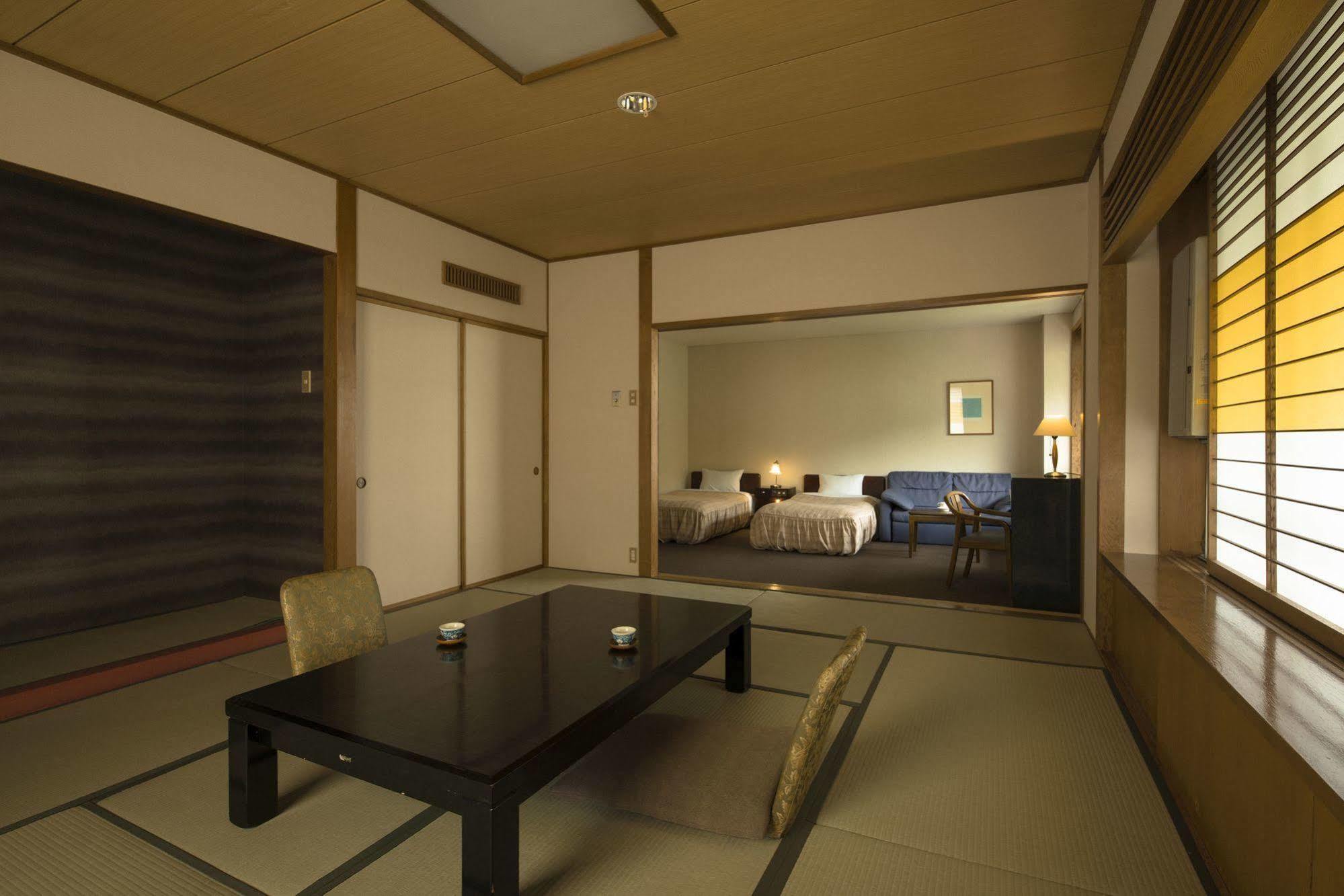 Takamiya Hotel Lucent Yamagata  Esterno foto